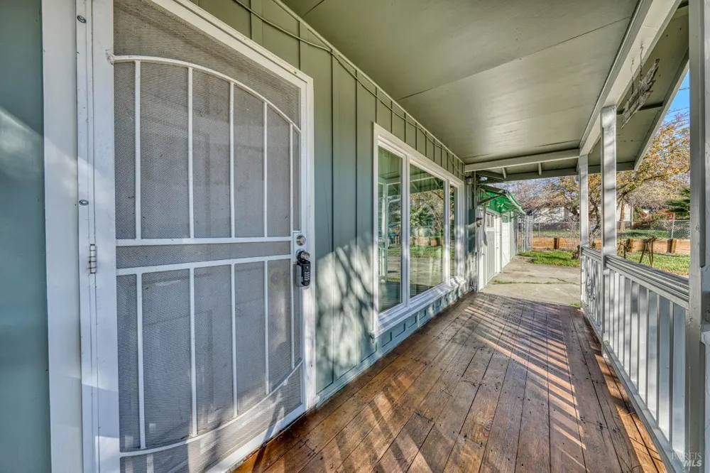 3995 Mullen Avenue Clearlake, CA 95422