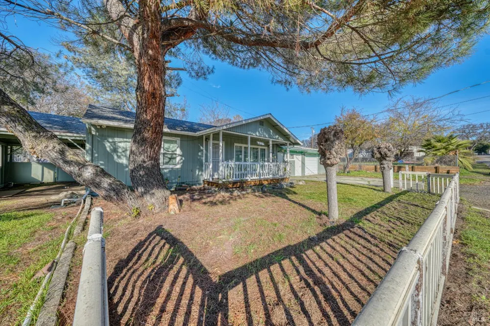 3995 Mullen Avenue Clearlake, CA 95422