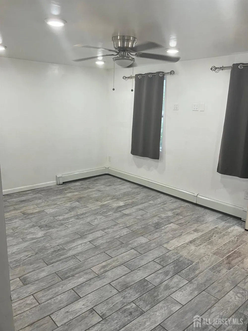 810 E hazelwood Avenue Rahway, NJ 07065