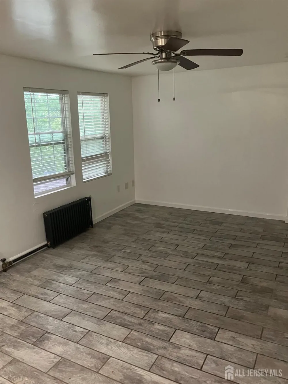 810 E hazelwood Avenue Rahway, NJ 07065