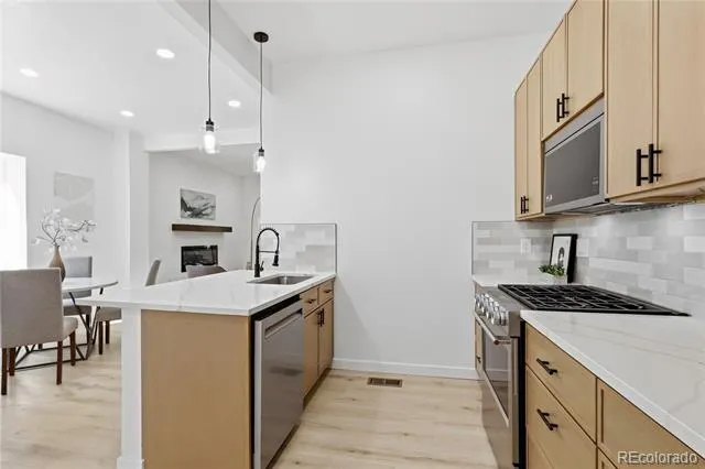 662 S Logan Street S Denver, CO 80209