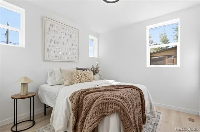 662 S Logan Street S Denver, CO 80209