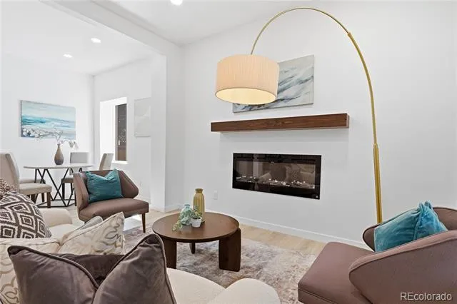 662 S Logan Street S Denver, CO 80209