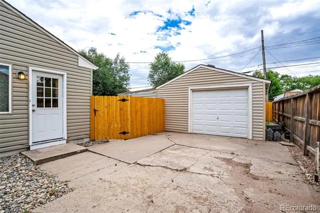 1205 Houston Avenue Colorado Springs, CO 80905