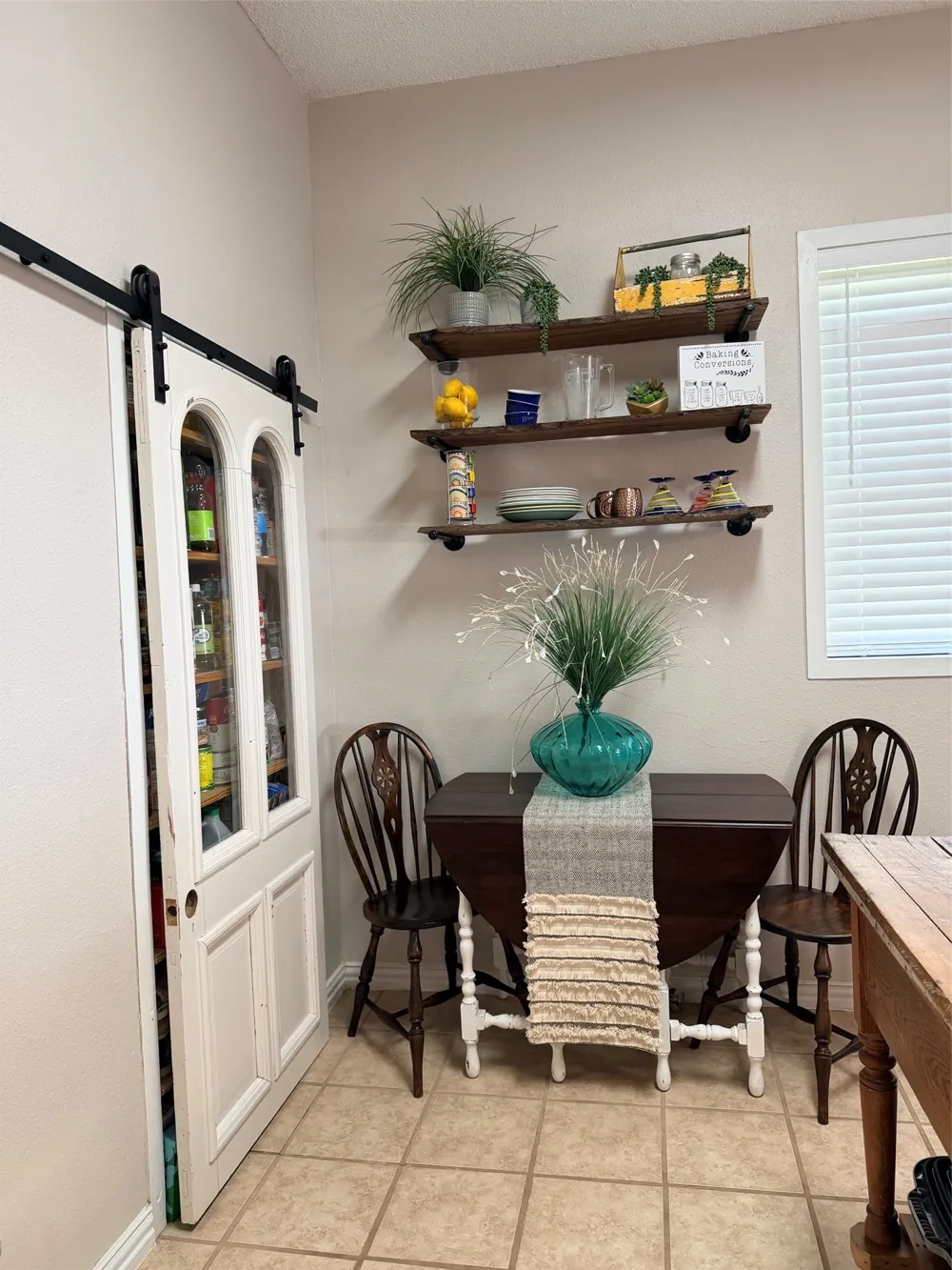 207 W Neely Avenue Comanche, TX 76442