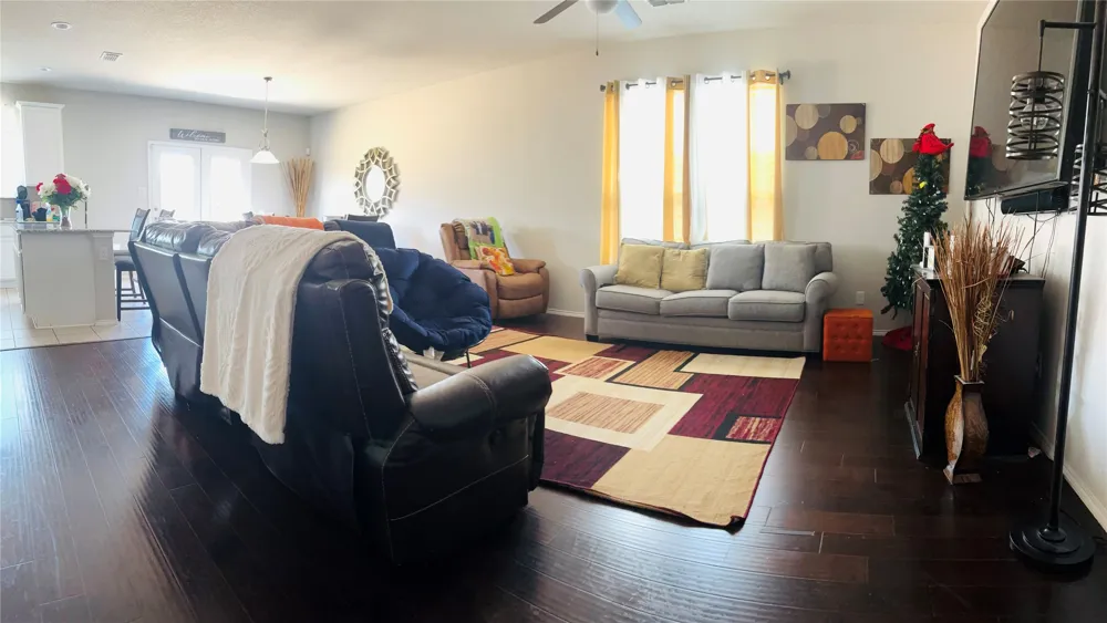 2914 Rosemount Lane Heartland, TX 75126