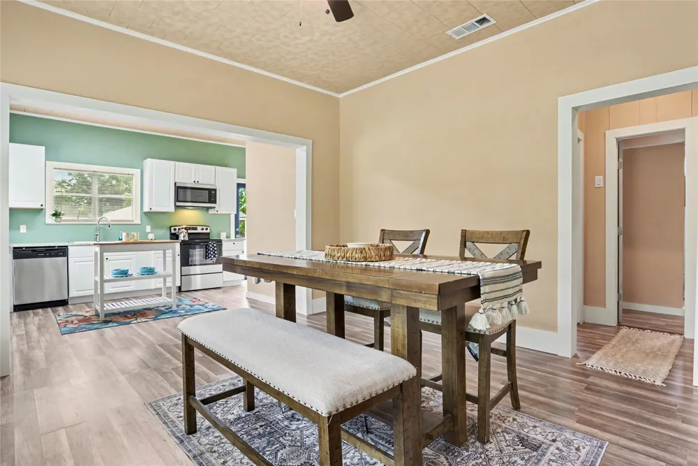108 E Tyler Street Ennis, TX 75119