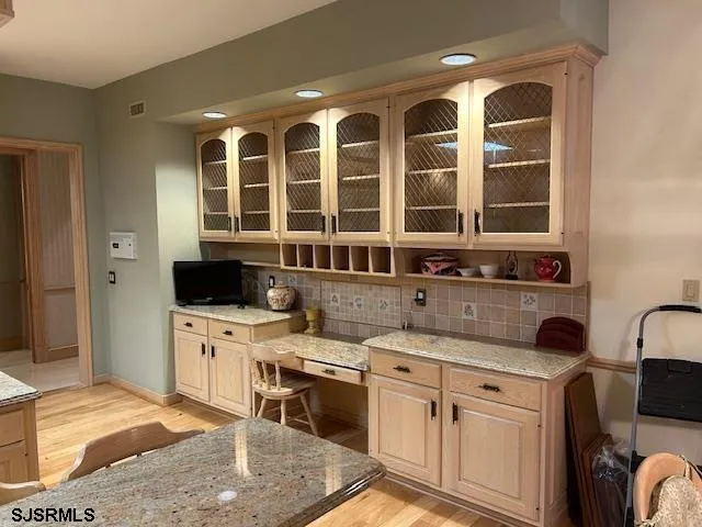 5 Casey Northfield, NJ 08225