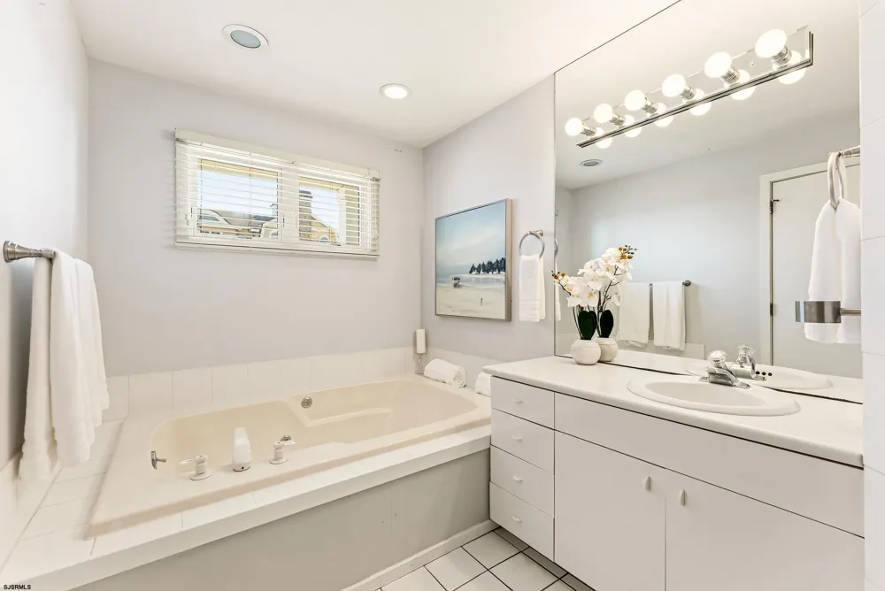 4301 Central Ave Ocean City, NJ 08226
