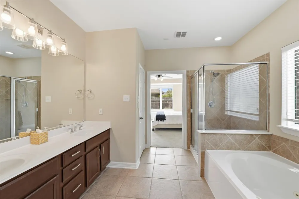 9982 Manor Spring Lane Brookshire, TX 77423