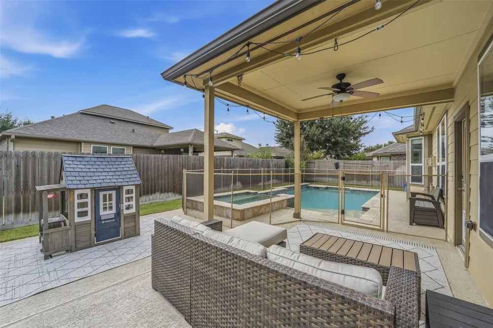 9982 Manor Spring Lane Brookshire, TX 77423