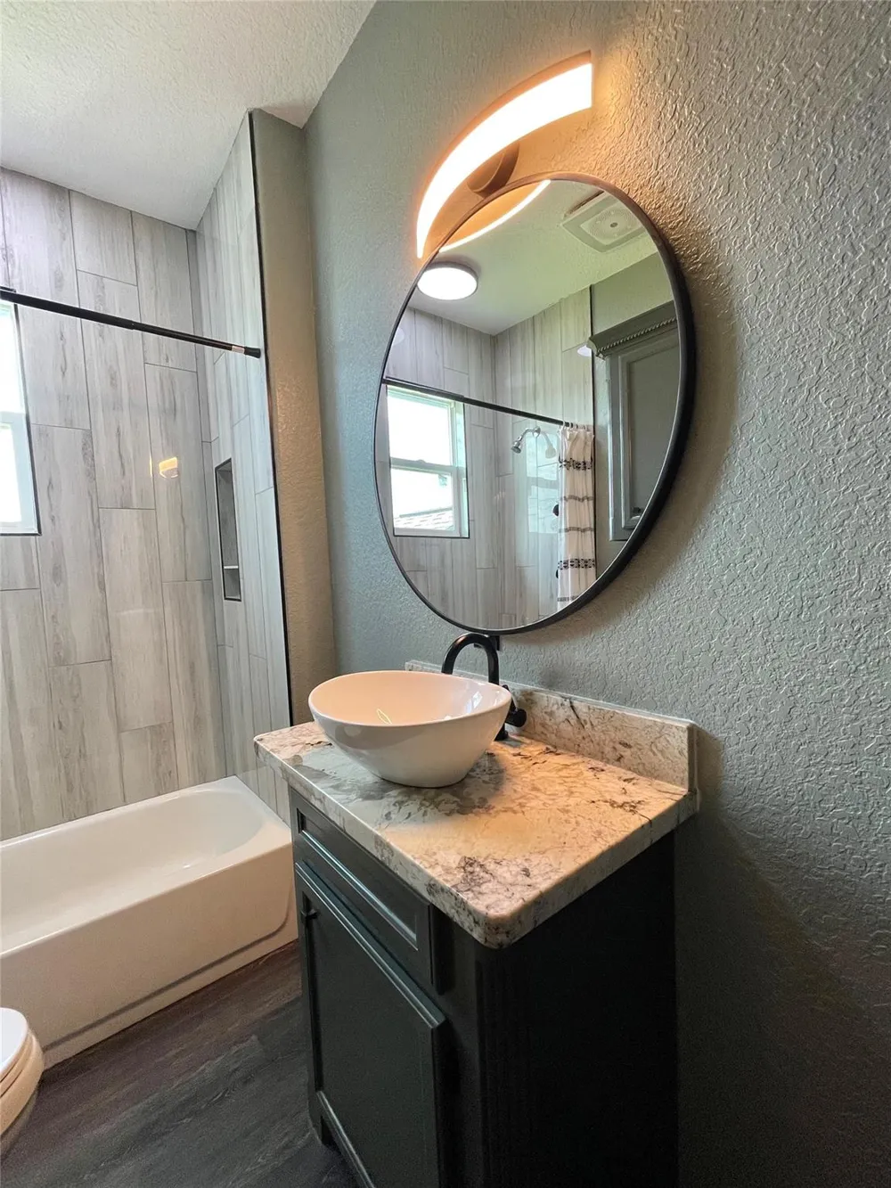 517 S Avenue G Freeport, TX 77541
