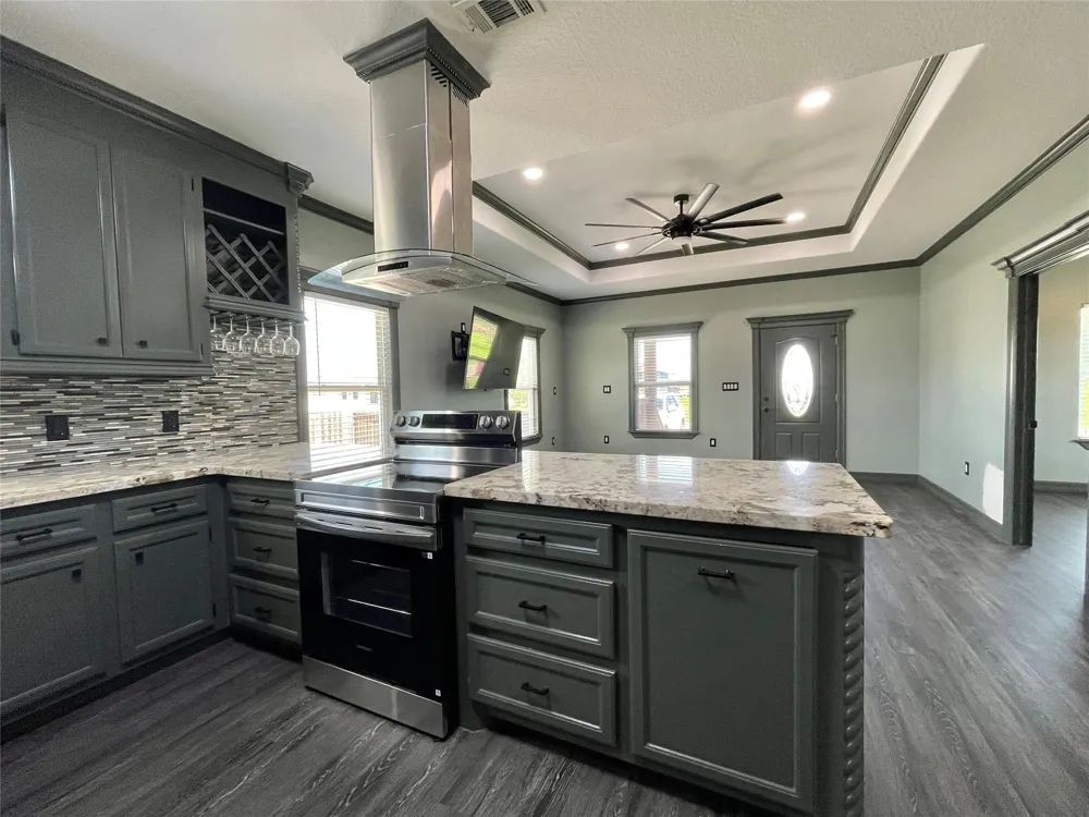 517 S Avenue G Freeport, TX 77541