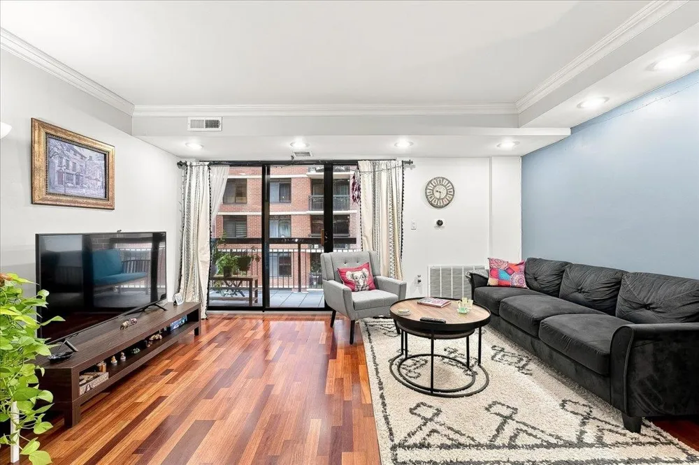 700 1ST ST Hoboken, NJ 07030