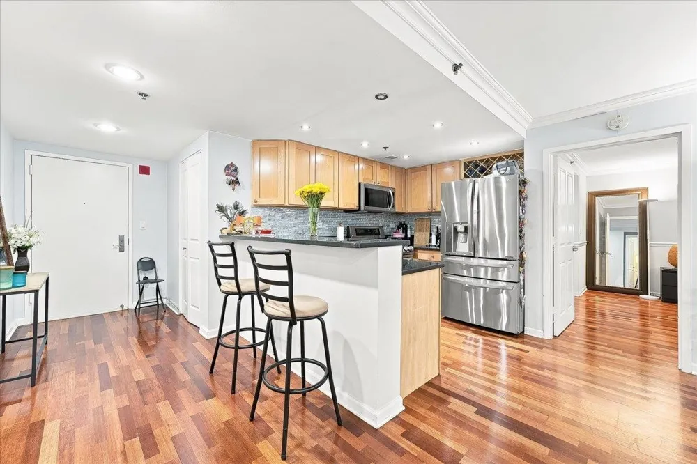 700 1ST ST Hoboken, NJ 07030