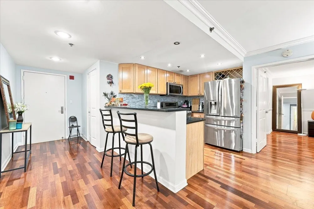 700 1ST ST Hoboken, NJ 07030