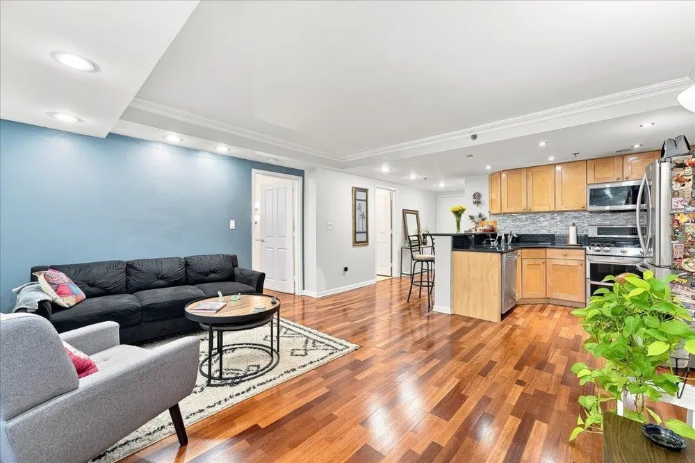 700 1ST ST Hoboken, NJ 07030