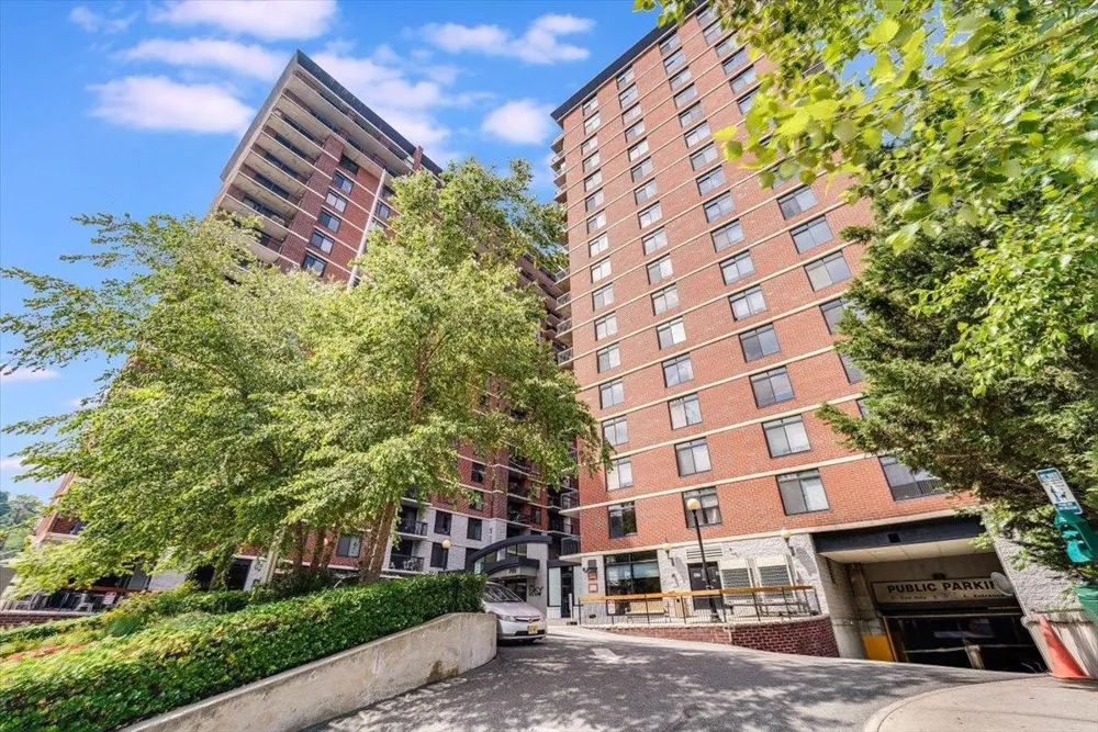 700 1ST ST Hoboken, NJ 07030