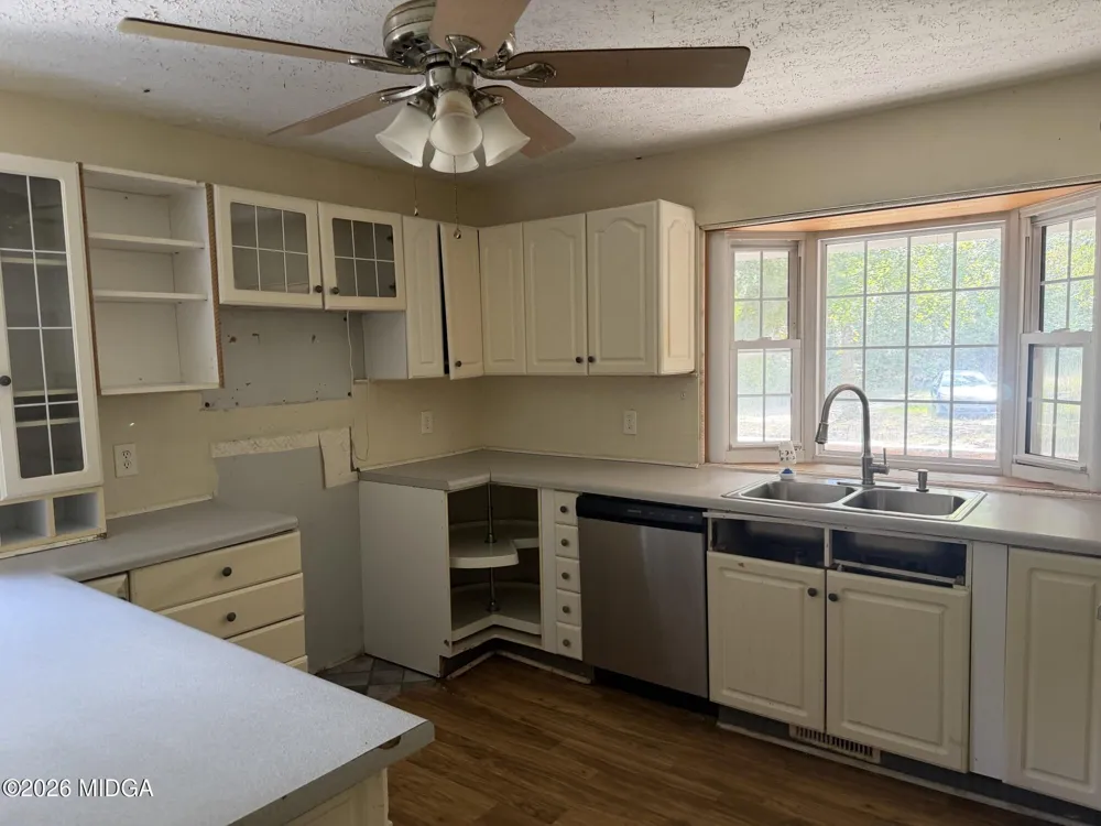 175 Collins Road Fort Valley, GA 31030