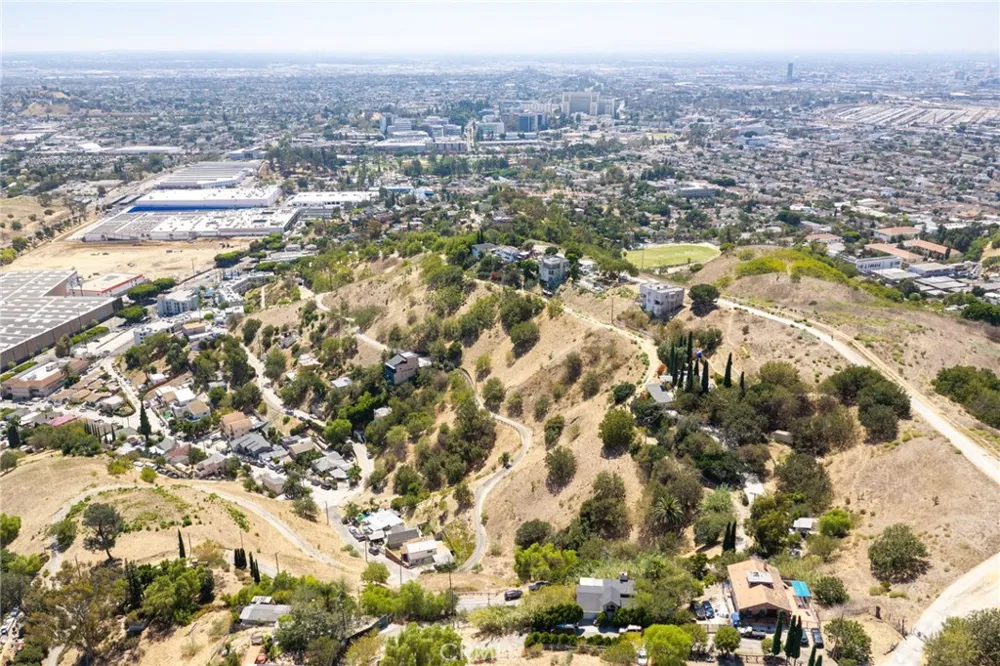 4000 Rising Drive Los Angeles, CA 90032