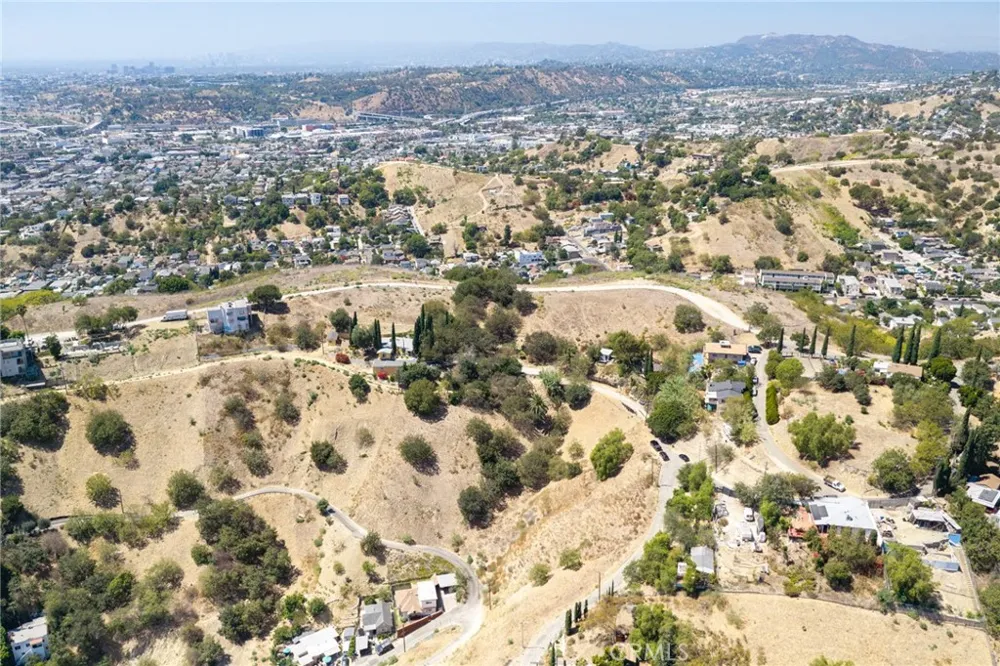 4000 Rising Drive Los Angeles, CA 90032