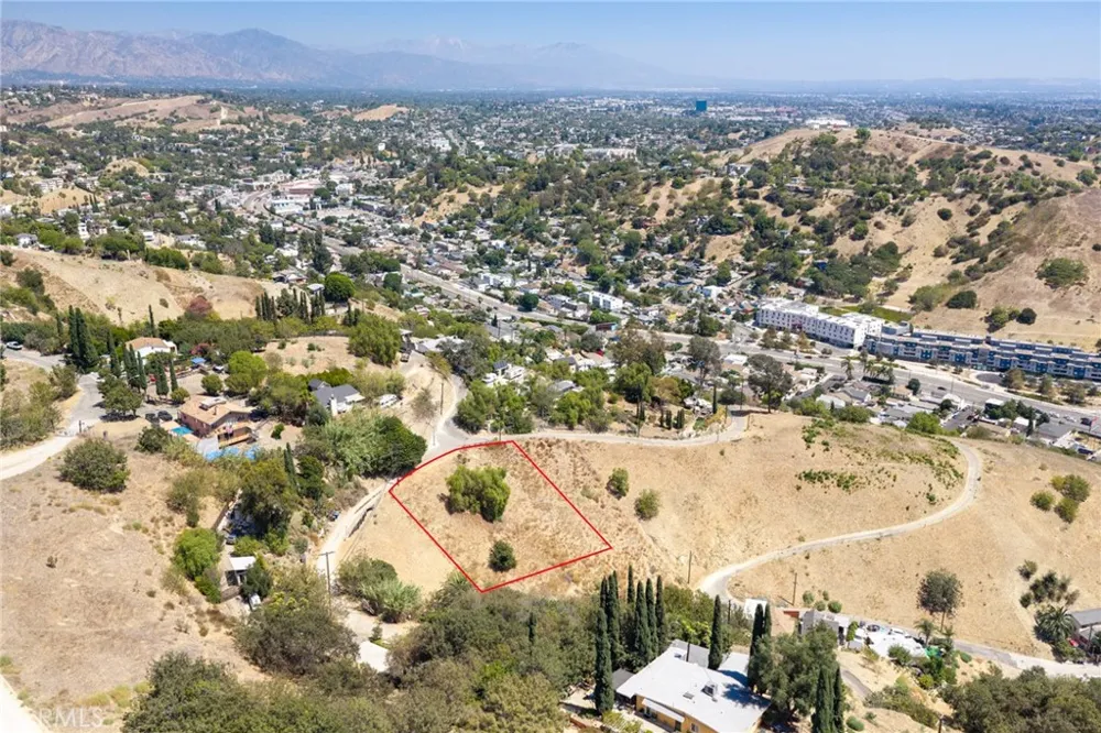 4000 Rising Drive Los Angeles, CA 90032