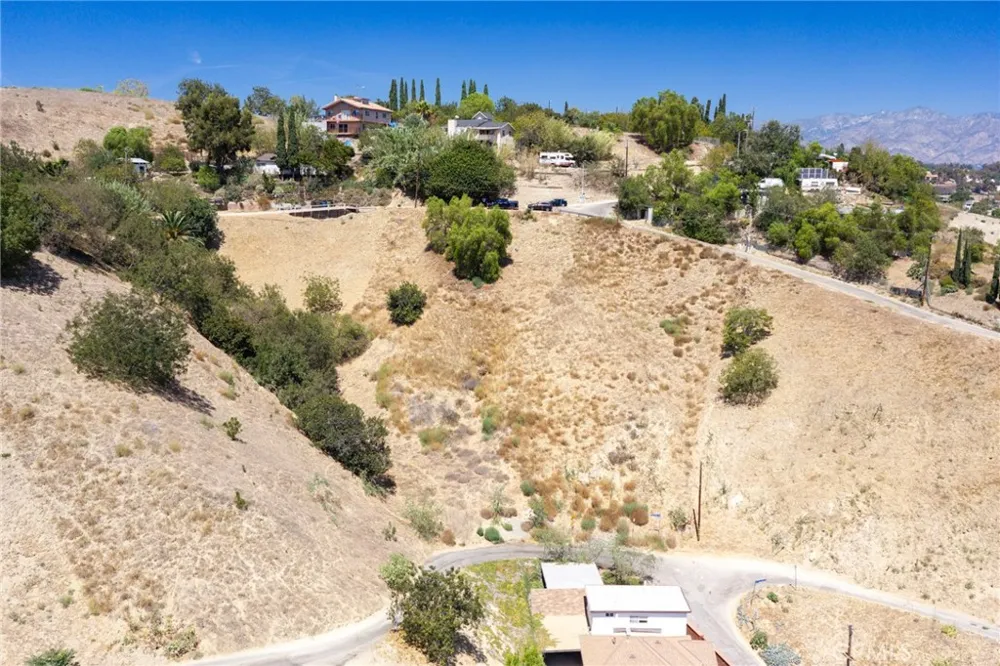 4000 Rising Drive Los Angeles, CA 90032