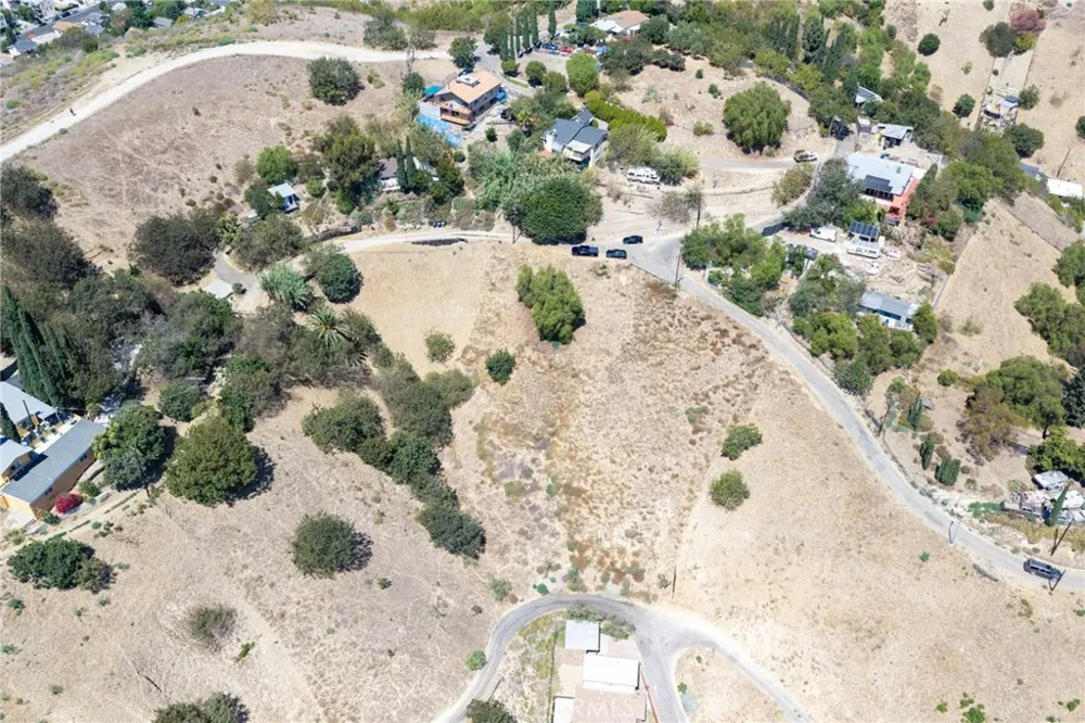 4000 Rising Drive Los Angeles, CA 90032