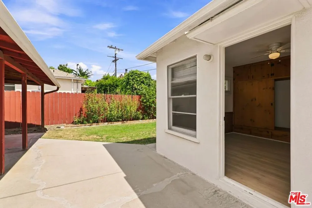 10860 Oregon Avenue Culver City, CA 90232