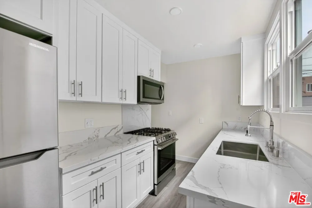134 S Edgemont Street Los Angeles, CA 90004