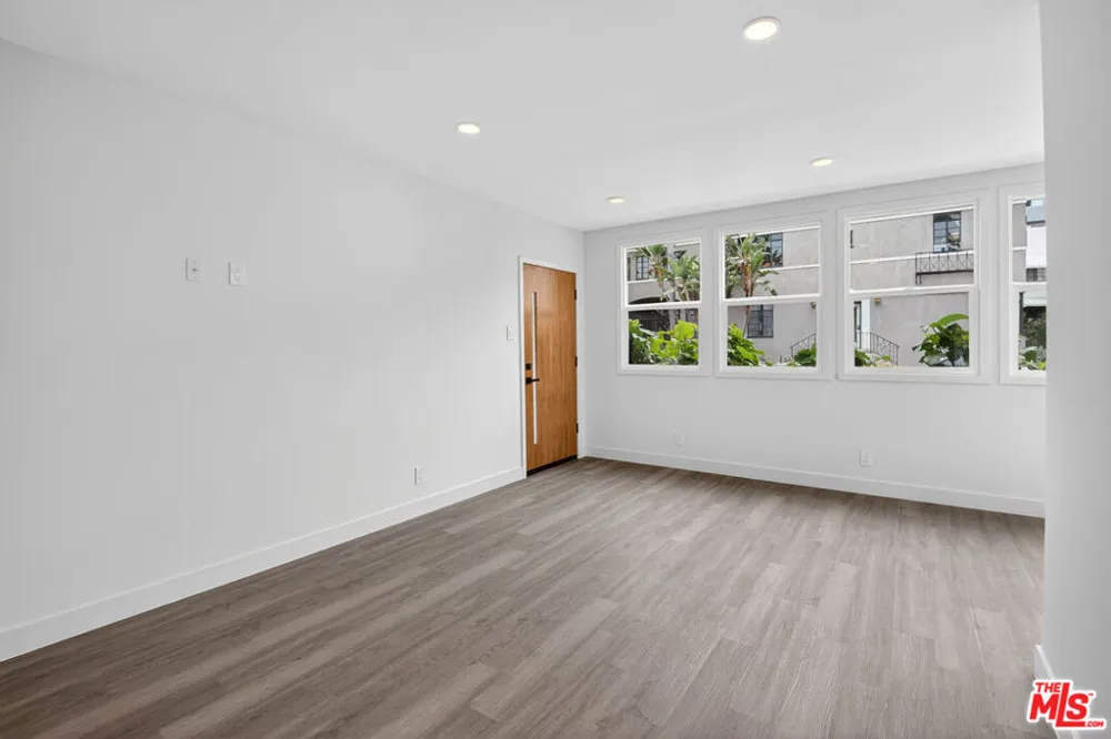 134 S Edgemont Street Los Angeles, CA 90004