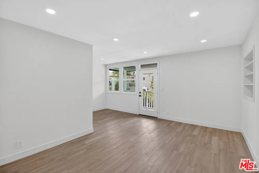 134 S Edgemont Street Los Angeles, CA 90004