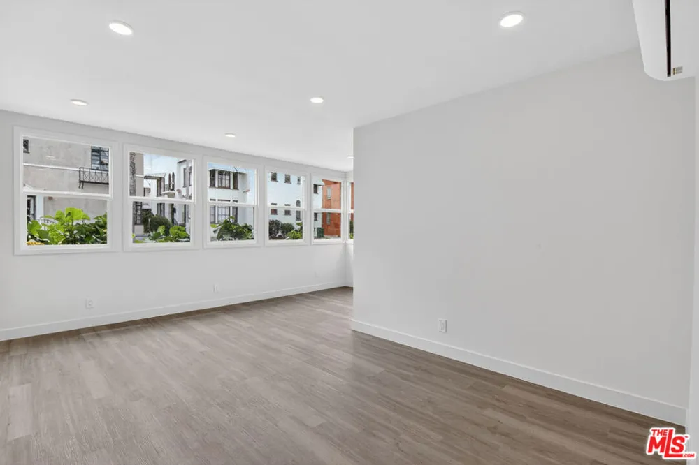 134 S Edgemont Street Los Angeles, CA 90004