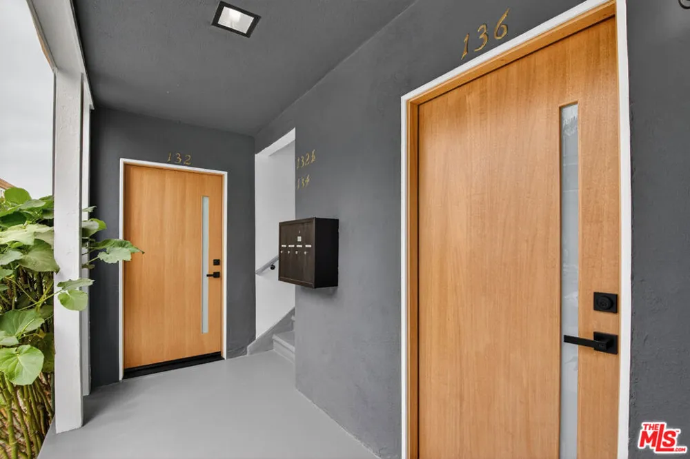 134 S Edgemont Street Los Angeles, CA 90004