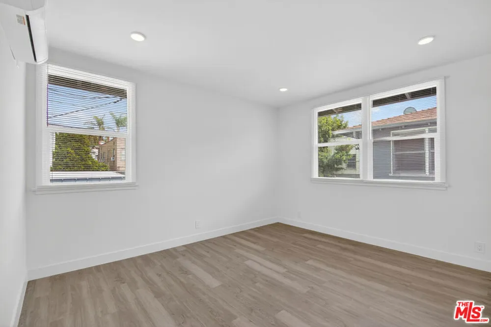 134 S Edgemont Street Los Angeles, CA 90004