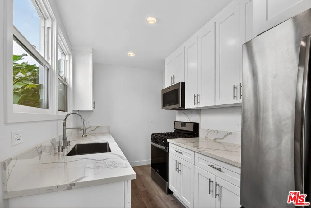 134 S Edgemont Street Los Angeles, CA 90004