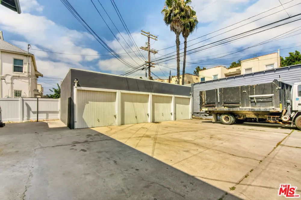 134 S Edgemont Street Los Angeles, CA 90004