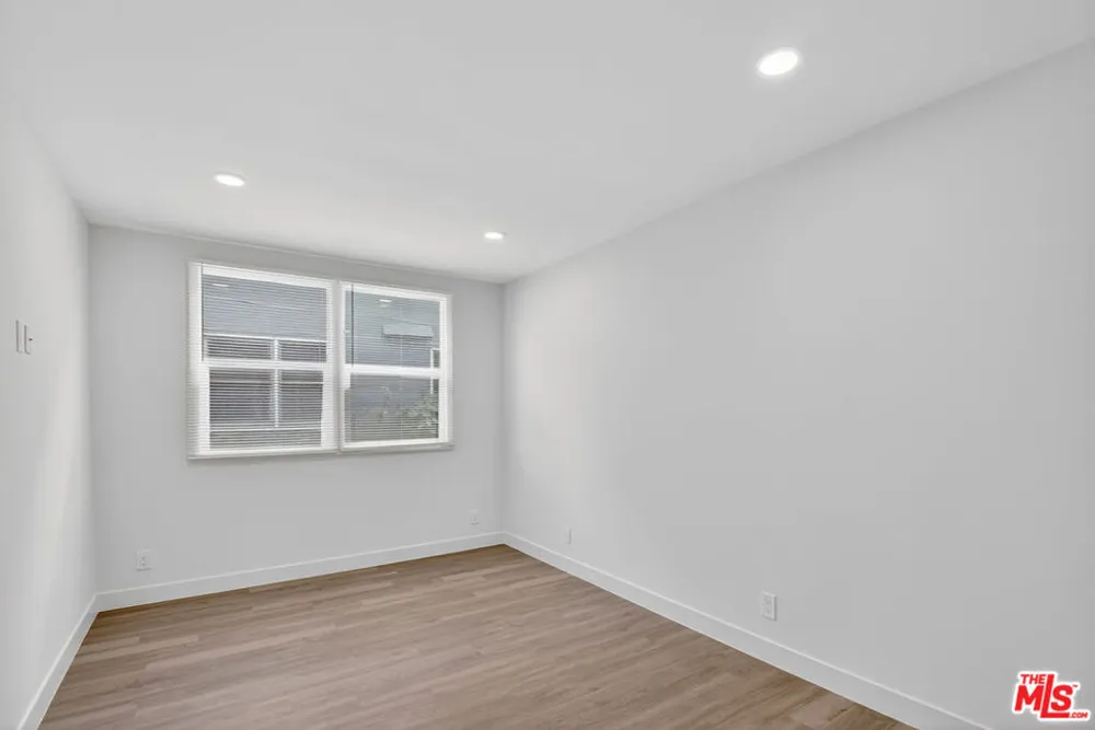 134 S Edgemont Street Los Angeles, CA 90004