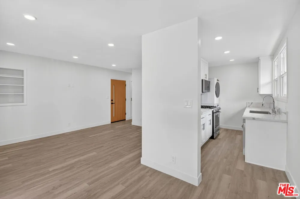 134 S Edgemont Street Los Angeles, CA 90004