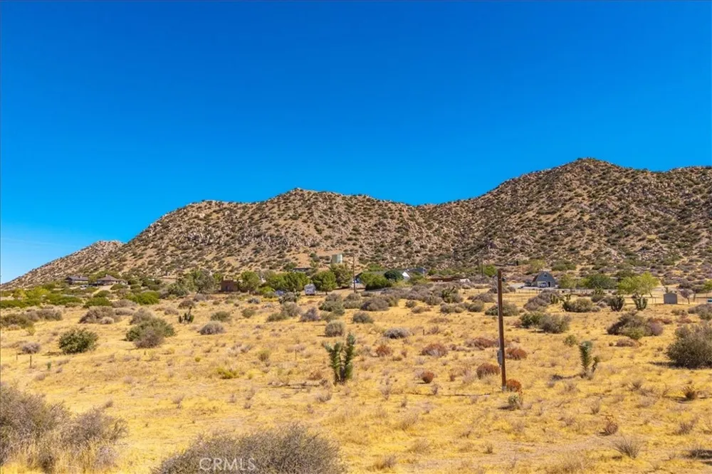 53175 Annie Oakley Pioneertown, CA 92268