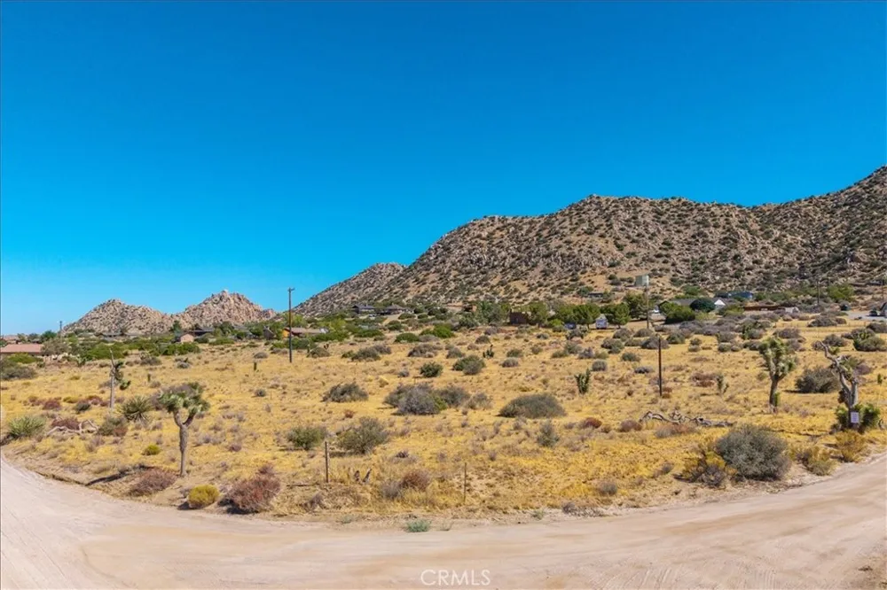 53175 Annie Oakley Pioneertown, CA 92268
