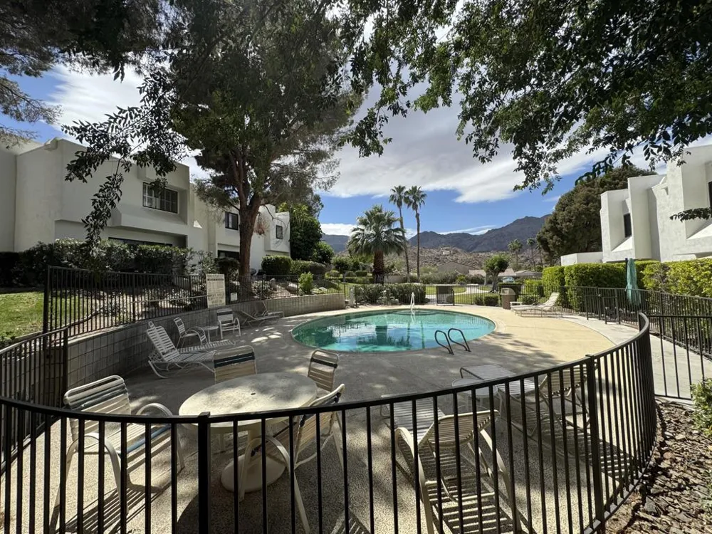 48728 Desert Flower Drive Palm Desert, CA 92260