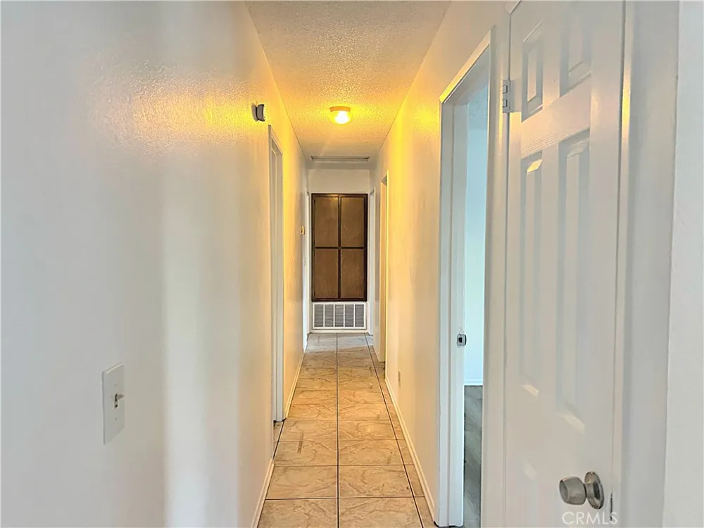 15328 E Avenue Q1 Lake Los Angeles, CA 93591