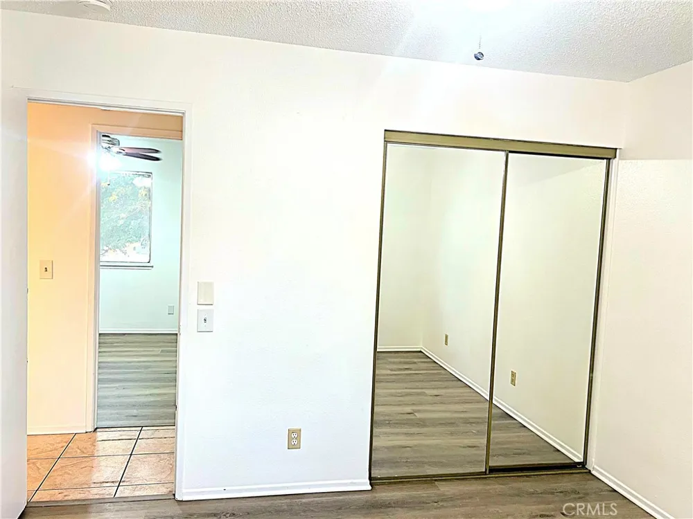 15328 E Avenue Q1 Lake Los Angeles, CA 93591