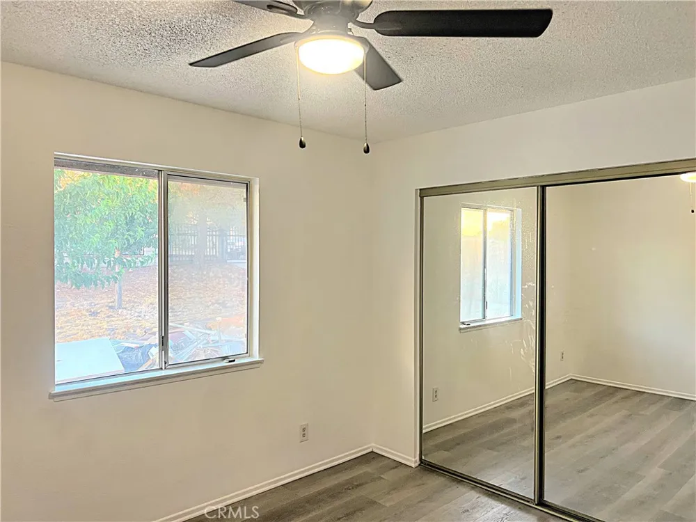 15328 E Avenue Q1 Lake Los Angeles, CA 93591