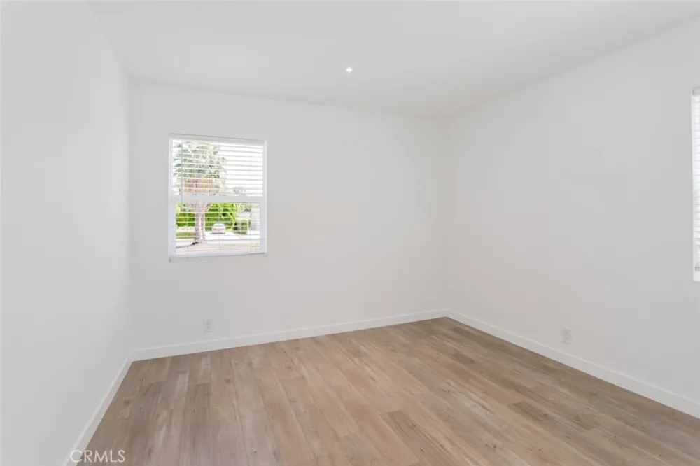 8547 Louise Avenue Sherwood Forest, CA 91325