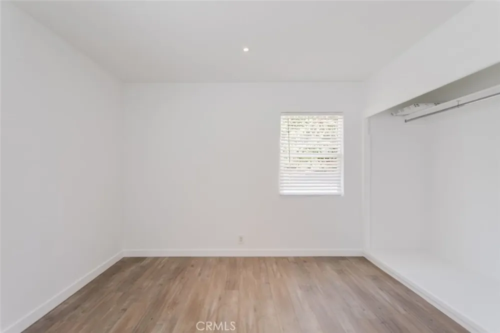 8547 Louise Avenue Sherwood Forest, CA 91325