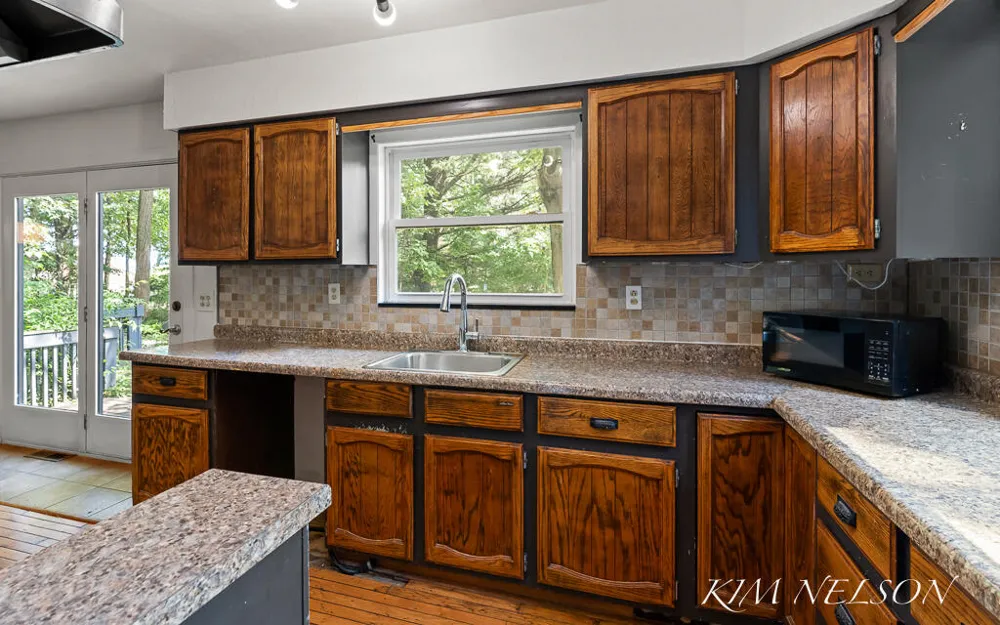 6101 South Shore Drive Whitehall, MI 49461
