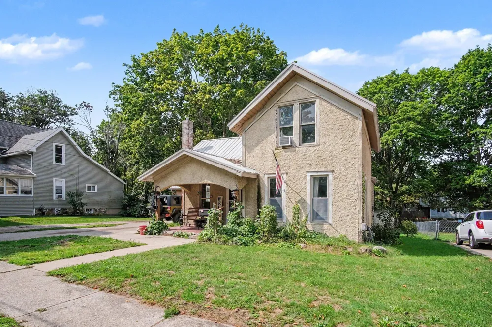 717 S Broas Street Belding, MI 48809