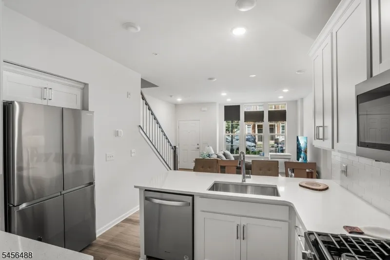 7 Sternadori Rd #7 Unit 7 Somerville, NJ 08876